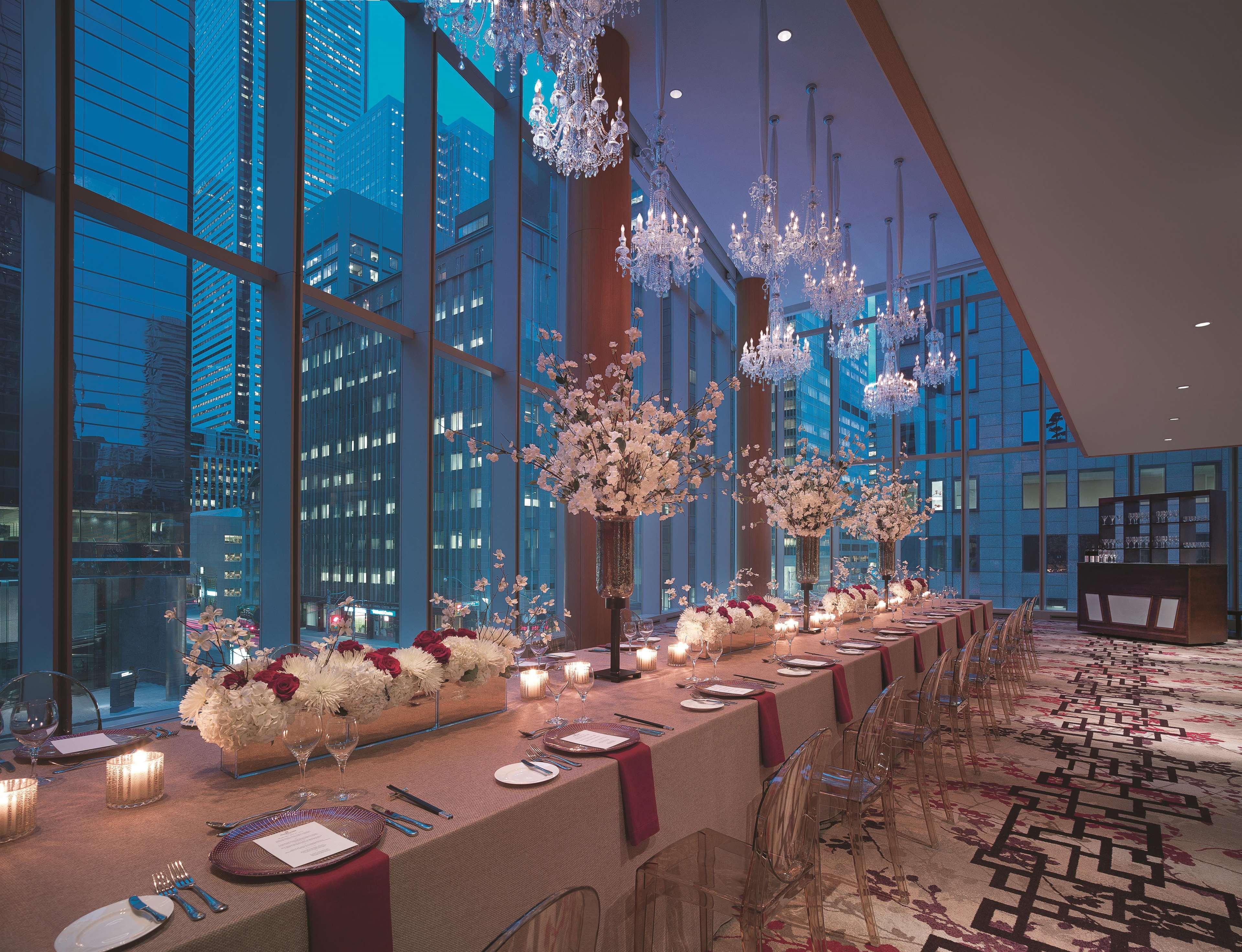 Shangri-La Торонто Экстерьер фото